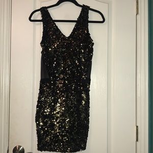 Black/gold Sequin dress